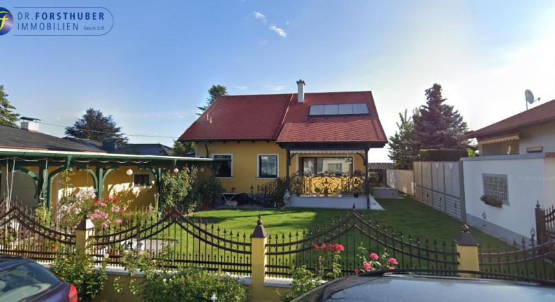 V E R K A U F T ! - Stilvolles Ziegelmassivhaus in Grünruhelage mit Pool in Trumau