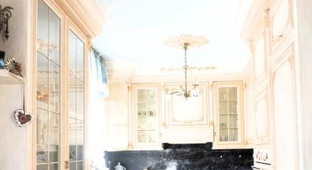 V E R K A U F T ! - Stilvolles Ziegelmassivhaus in Grünruhelage mit Pool in Trumau