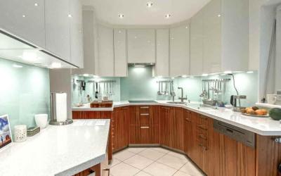  SCHÖNER WOHNEN IN TRUMAU - VILLA AUF 2500 m² IN TOPRUHELAGE MIT HIGH-TECH-KOMFORT
