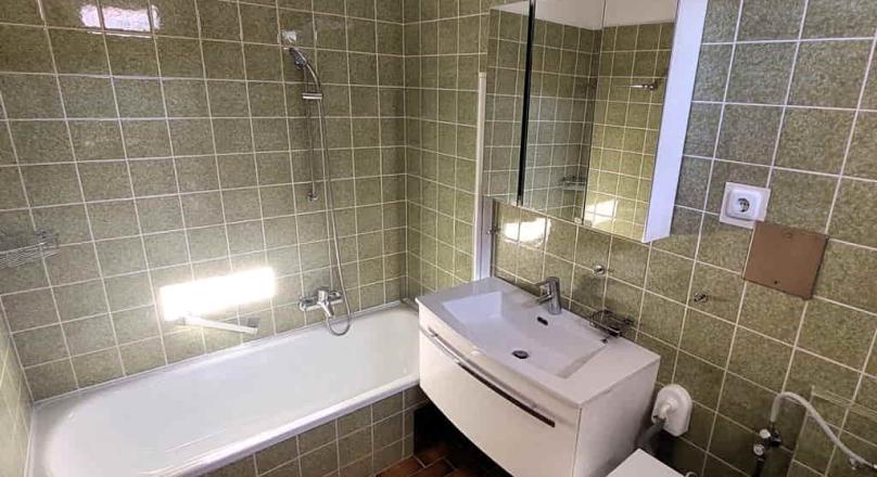 VERKAUFT - CHARMANTE EINZIMMERWOHNUNG MIT LOGGIA UND LIFT IN TOPRUHELAGE