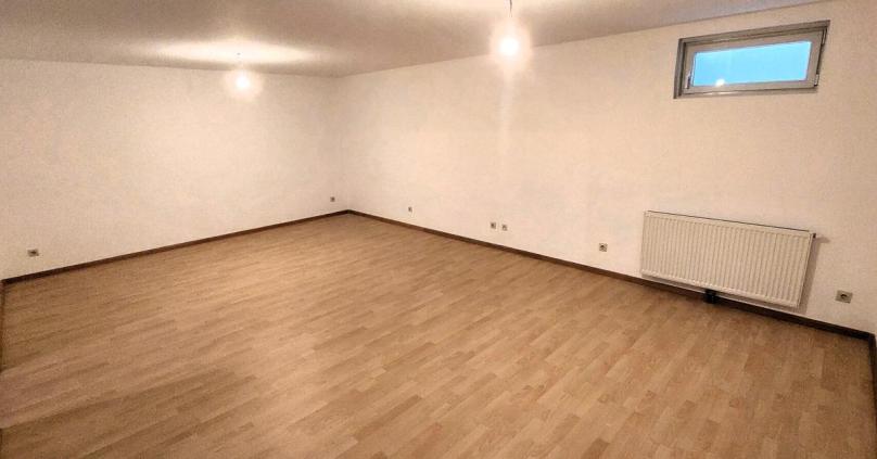 V E R K A U F T !MODERNES WOHNEN AN EINEM BADETEICH - Doppelhaushälfte mit hochwertiger Ausstattung